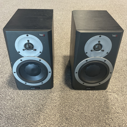 Vist Large View of Product Image Which is Used DYNAUDIO BM5A MKII Powered Studio Monitor