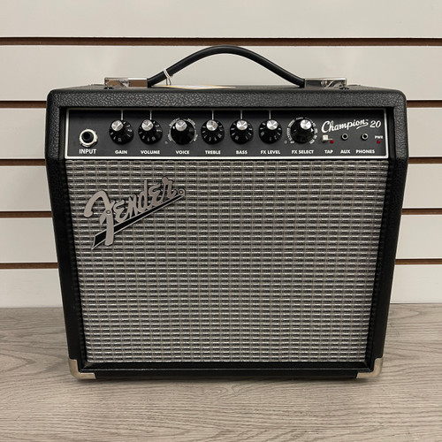 Vist Large View of Product Image Which is Used - Fender CHAMPION 20 1 x 8 Solid State Amplifier