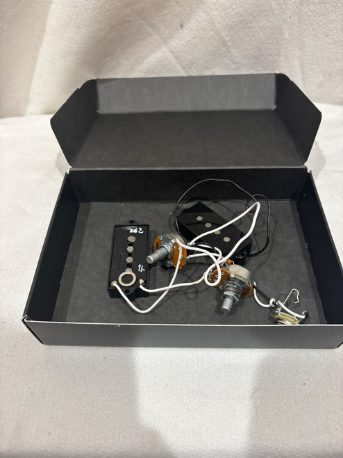 Vist Large View of Product Image Which is Used Fender MEXICAN PRECISION PICKUP Guitar Pickup