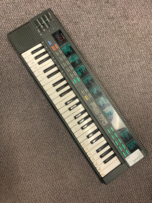 Vist Large View of Product Image Which is Used Yamaha PSS-170 Vintage 25-Key Keyboard 25-Key
