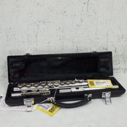 Vist Large View of Product Image Which is Used Yamaha 225SII FLUTE Student Flute