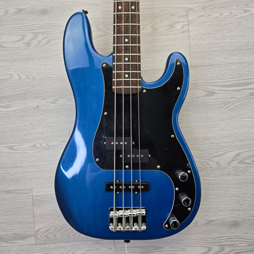 Vist Large View of Product Image Which is Used Squier AFFINITY P BASS LAKE PLACID BLUE P Type Bass Guitar Blue 4-String