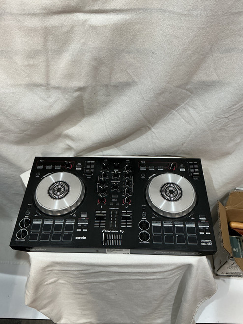 Vist Large View of Product Image Which is Used Pioneer DDJ-SB3 Turntable