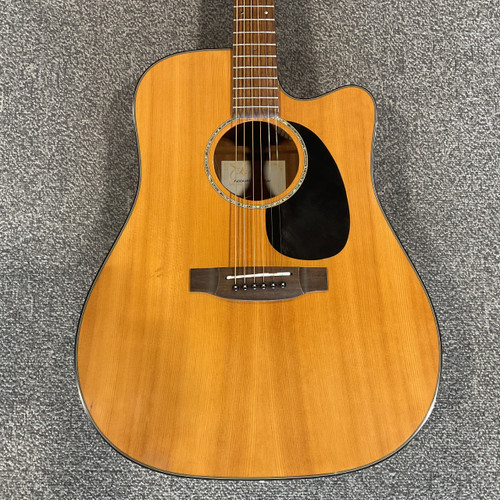 Vist Large View of Product Image Which is Used TAKAMINE EG340SC Acoustic Guitar