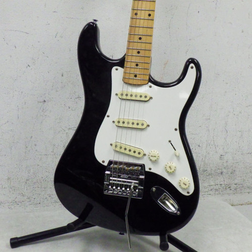 Vist Large View of Product Image Which is Used Hondo Fame Mastercaster 003 S Type Electric Guitar Black 6-String
