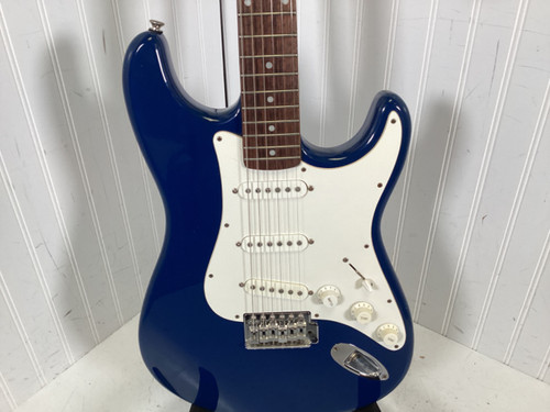 Vist Large View of Product Image Which is Used Squier AFFINITY STRAT BLUE S Type Electric Guitar Blue 6-String