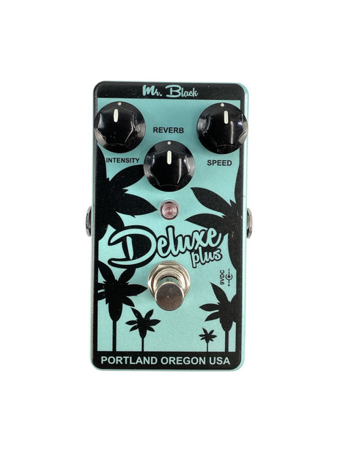 Vist Large View of Product Image Which is Used Mr. Black DELUXEPLUS TREMOLO/REVERB