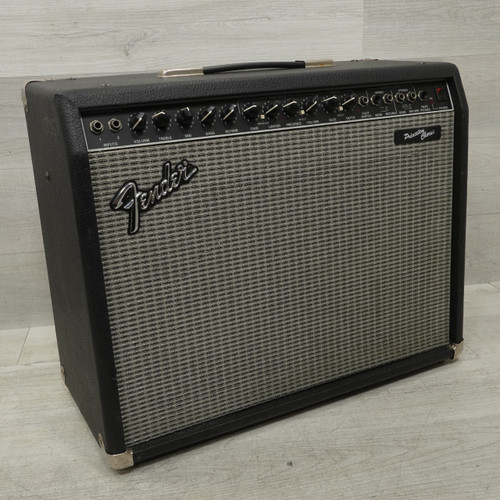 Vist Large View of Product Image Which is Used Fender Princeton Chorus 2x10 Solid State Amplifier