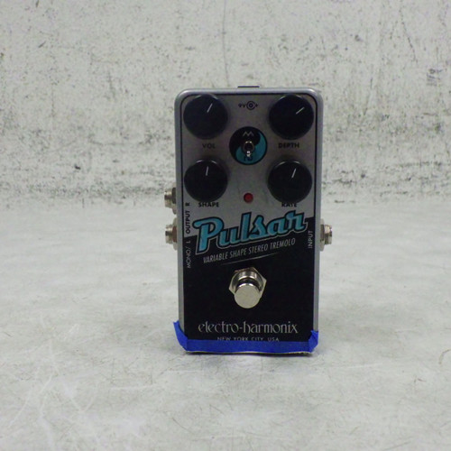 Vist Large View of Product Image Which is Used Electro Harmonix (E/H) PULSAR STEREO TREMOLO Tremolo Pedal