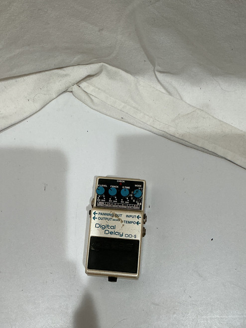 Vist Large View of Product Image Which is Used Boss DD-5 Vintage Delay Pedal