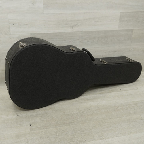 Vist Large View of Product Image Which is Used Road Runner Boulevard Series Acoustic Guitar Case