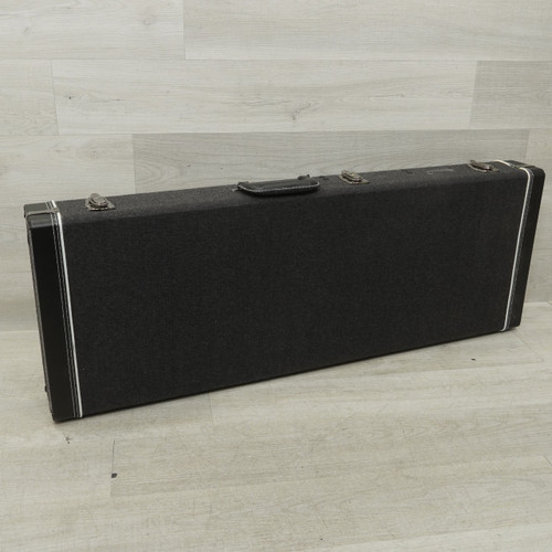 Vist Large View of Product Image Which is Used Road Runner Boulevard Series Electric Guitar Case