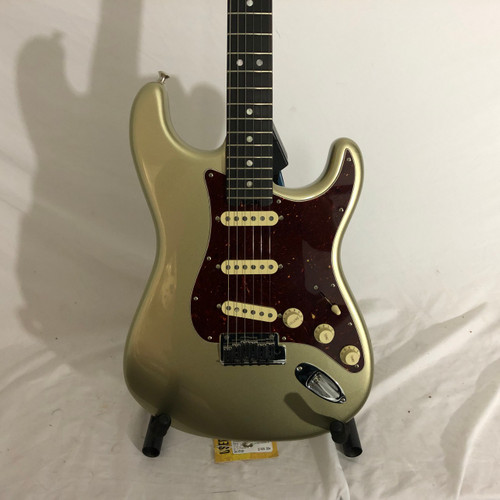 Vist Large View of Product Image Which is Used Fender 2017 USA ELITE STRATOCASTER CUSTOM '69 ELECTRONICS S Type Electric Guitar Goldtop 6-String