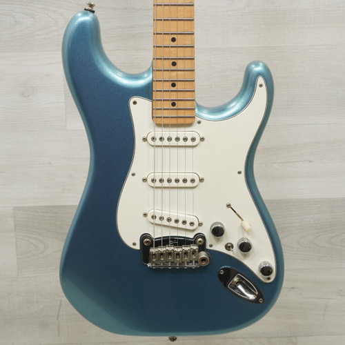 Vist Large View of Product Image Which is Used G&l S-500 Electric Guitar Blue