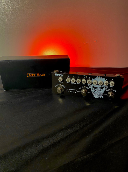 Vist Large View of Product Image Which is Used AZURE CUBE BABY Multi-FX Pedal