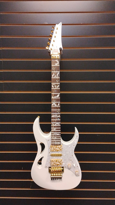 Vist Large View of Product Image Which is Used Ibanez PAI3761-SLW Vintage Super S Electric Guitar White 6-String