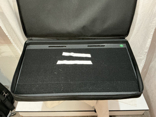 Vist Large View of Product Image Which is Used Gator PEDAL TOTE Guitar Case