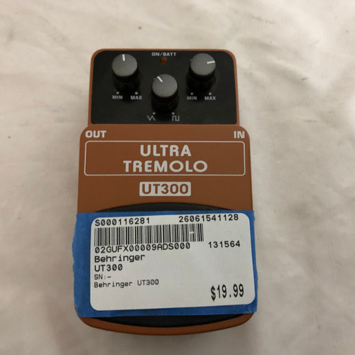 Vist Large View of Product Image Which is Used Behringer UT300 Tremolo Pedal