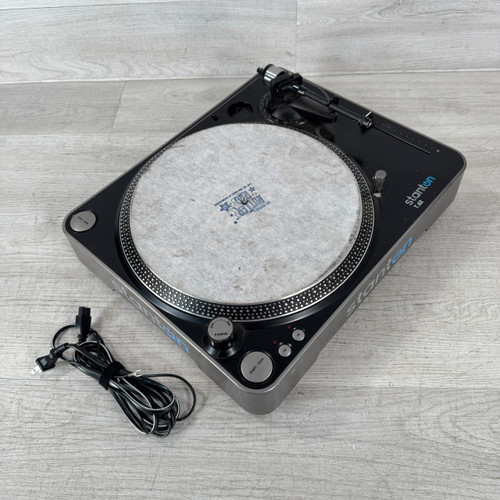 Vist Large View of Product Image Which is Used Stanton T.62 - Direct-drive Turntable - No Cartridge