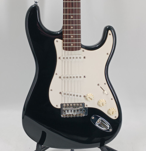 Vist Large View of Product Image Which is Used Squier AFFINITY SERIES STRATOCASTER S Type Electric Guitar Black 6-String