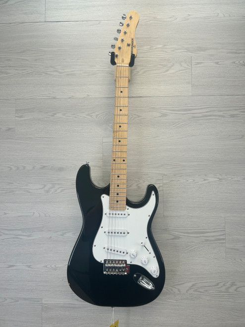 Vist Large View of Product Image Which is Used Behringer S-TYPE GUITAR S Type Electric Guitar Black 6-String