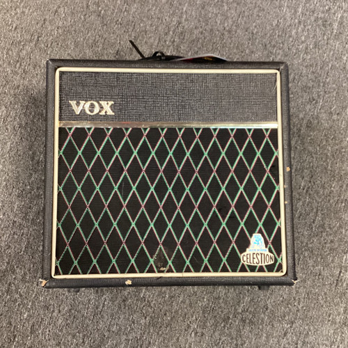 Vist Large View of Product Image Which is Used Vox CAMBRIDGE 15 1 x 10 Solid State Amplifier 1 x 10