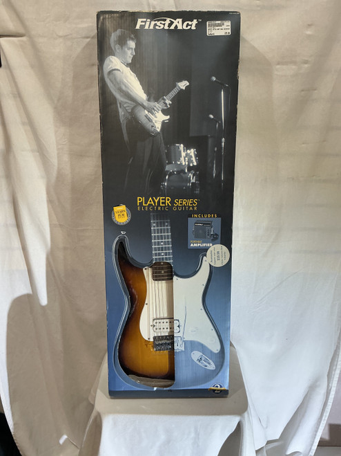 Vist Large View of Product Image Which is Used First Act ME431 WITH AMP AND ACCESSORIES S Type Electric Guitar Sunburst 6-String