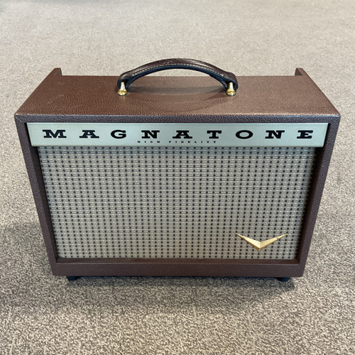 Vist Large View of Product Image Which is Used MAGNATONE STARLITE 1X8 Tube Combo Amplifier