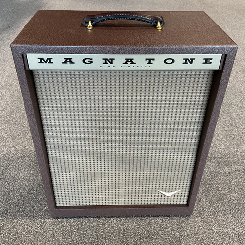 Vist Large View of Product Image Which is Used MAGNATONE T-112 Guitar Speaker Cabinet