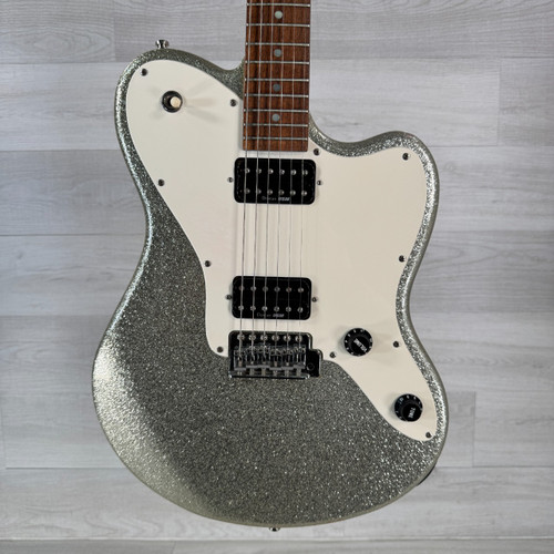 Vist Large View of Product Image Which is Used Fernandes Native X Electric Guitar - Champagne Sparkle