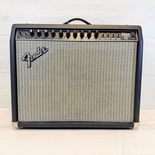 Vist Large View of Product Image Which is Used Fender DELUXE 112 Solid State Guitar Amp 1 x 12