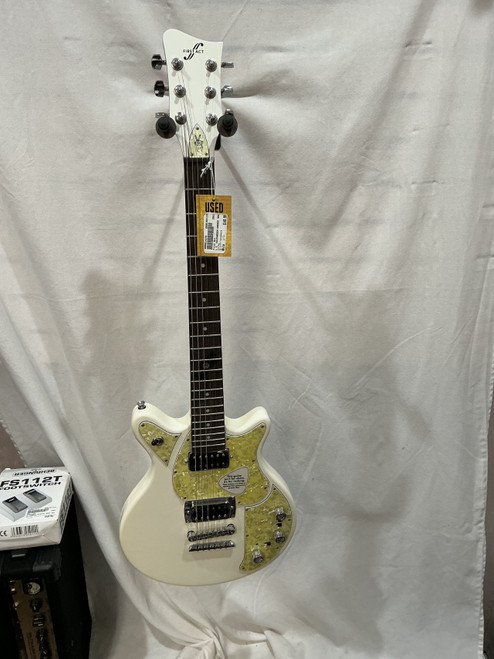 Vist Large View of Product Image Which is Used First Act L.E. VOLKSWAGEN GARAGE MASTER Electric Guitar White 6-String