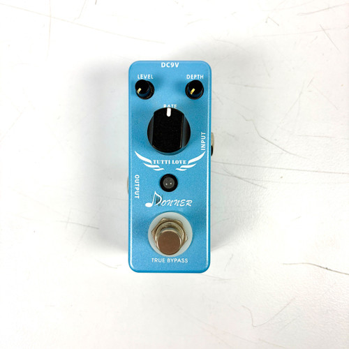 Vist Large View of Product Image Which is Used Donner Tutti Love Chorus Pedal