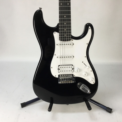 Vist Large View of Product Image Which is Used Donner STANDARD SERIES STRAT S Type Electric Guitar Black 6-String