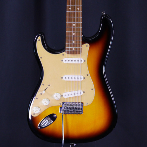 Vist Large View of Product Image Which is Used Squier AFFINITY STRATOCASTER LEFT HANDED S Type Electric Guitar Sunburst 6-String