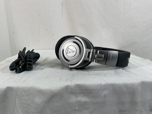Vist Large View of Product Image Which is Used Audio Technica ATH-M50X SILVER HEADPHONES Headphones