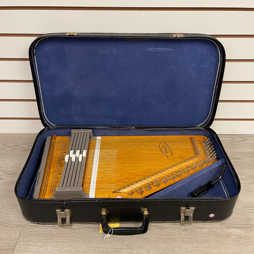 Vist Large View of Product Image Which is Used - OSCAR SCHMIDT 6 CHORD AUTOHARP W/ CASE