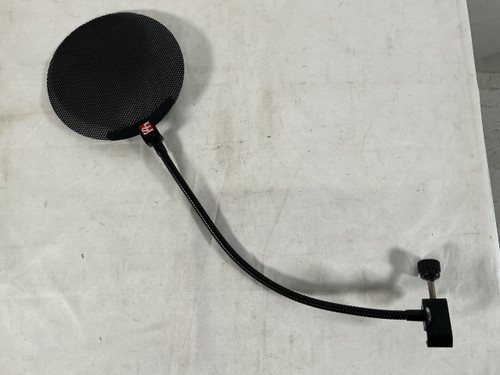 Vist Large View of Product Image Which is Used SE Electronics POP FILTER Pro Sound Product