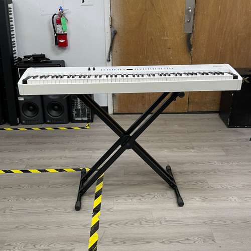 Vist Large View of Product Image Which is Used - Roland FP-4 W/AC/SUSTAIN 88-Key Keyboard 