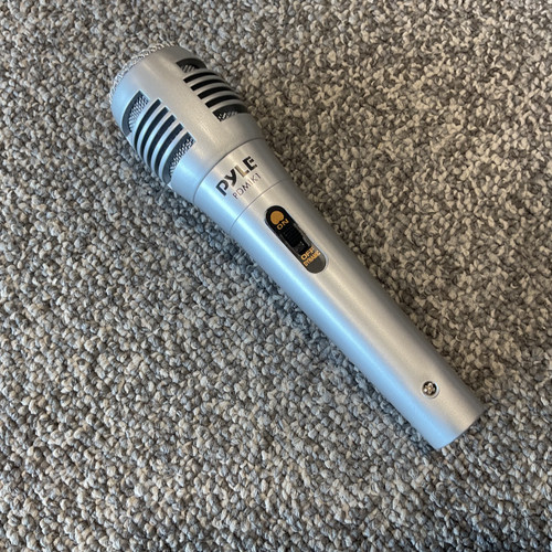 Vist Large View of Product Image Which is Used PYLE PDMIK1 Dynamic Microphone