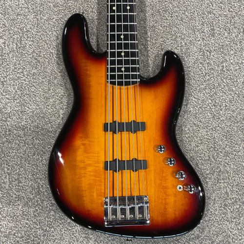 Vist Large View of Product Image Which is Used SQUIER DELUXE JAZZ BASS V ACTIVE Bass Guitar