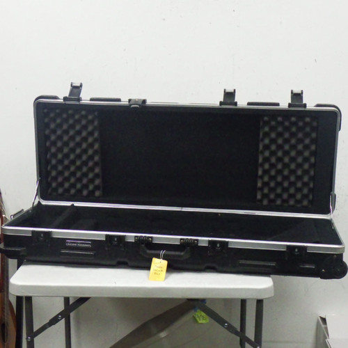 Vist Large View of Product Image Which is Used Road Ready 61 keyboard Tsa Case Medium Keyboard Case