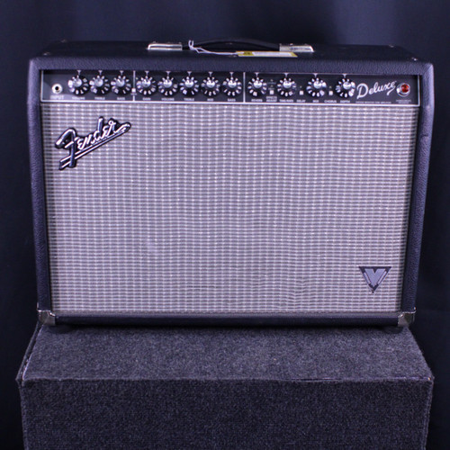 Vist Large View of Product Image Which is Used Fender DELUXE VM VINTAGE MODIFIED 1 x 12 Tube Combo Amplifier 1 x 12