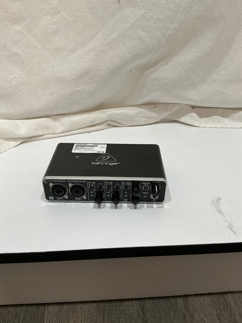 Vist Large View of Product Image Which is Used Behringer UPHORIA UMC204HD Compact Recording Device