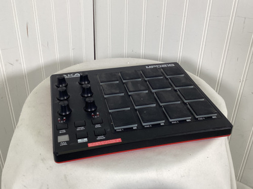 Vist Large View of Product Image Which is Used Akai MPD218 Pad Controller Pad