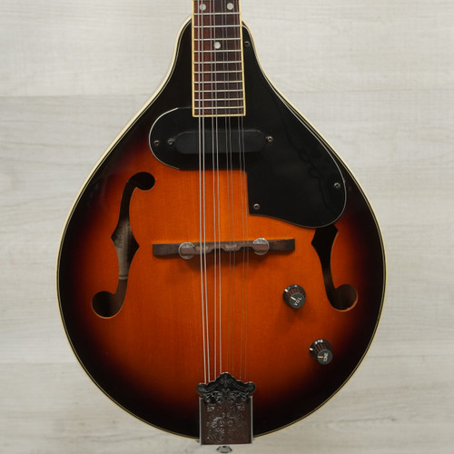 Vist Large View of Product Image Which is Used Fender FM-52E Mandolin
