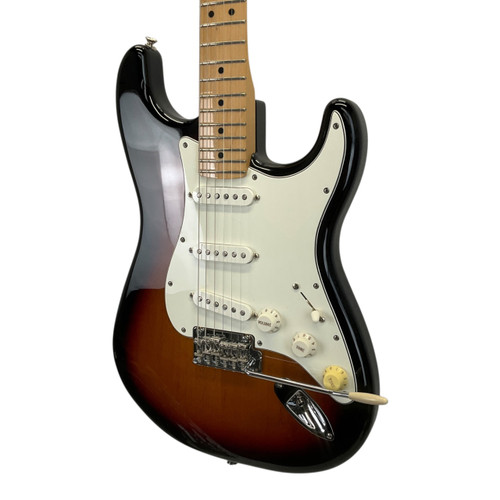 Vist Large View of Product Image Which is Used Fender 2021 Player Stratocaster Electric Guitar Sunburst 6-String