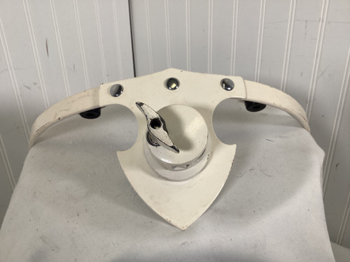 Vist Large View of Product Image Which is Used WHITE RIM MOUNT FOR 13 INCH TOM Percussion Instrument
