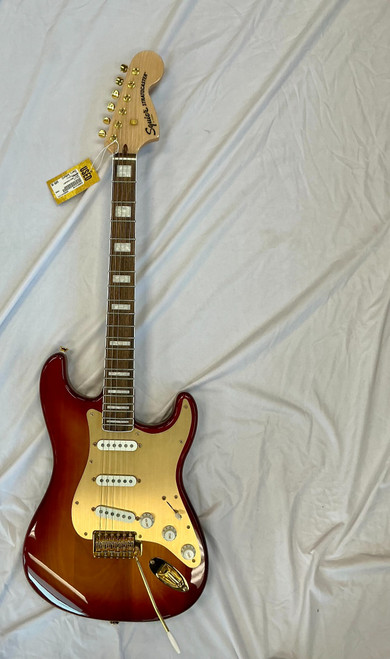 Vist Large View of Product Image Which is Used 2022 Squier 40TH ANNIVERSARY S Type Electric Guitar Sienna Sunburst 6-String