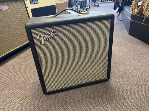 Vist Large View of Product Image Which is Used Fender SC112 ENCLOSURE 1 x 12 Guitar Speaker Cabinet 1 x 12